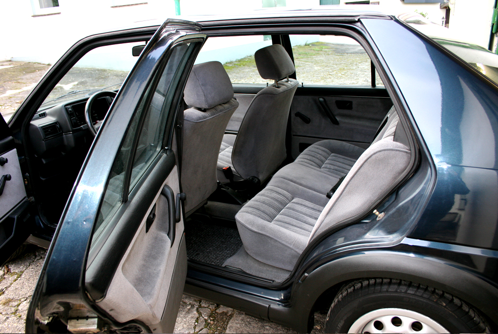 Jetta Blau